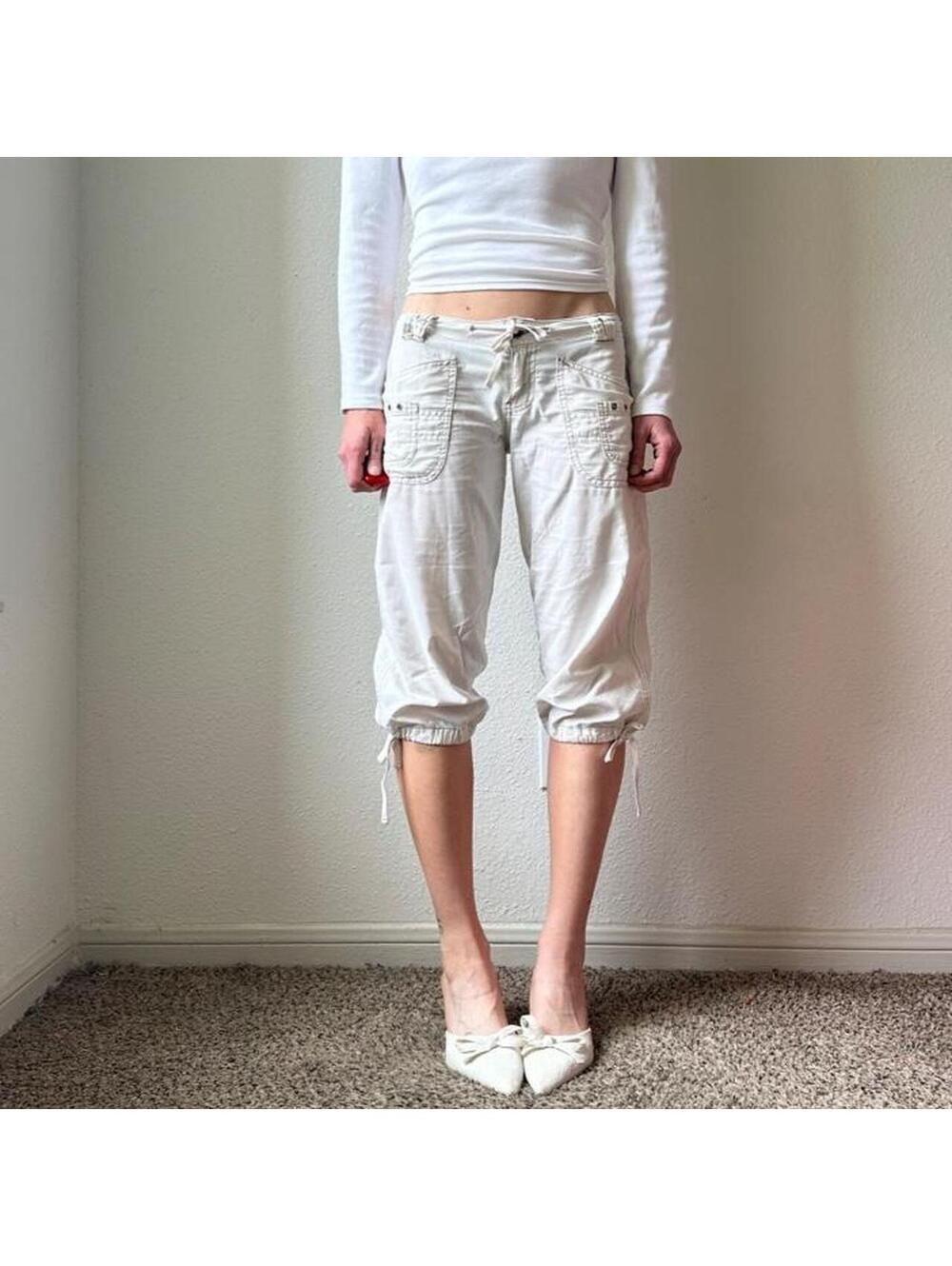Vintage authentic rare y2k low rise wide leg white cargo capris